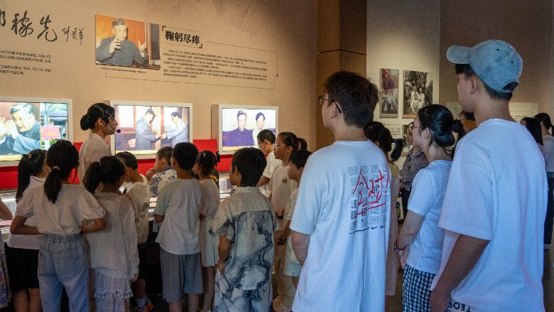 ���ϓP(y��ng)�ǲ������l(xi��ng)�m(x��)���¡�������������W(xu��)�t(y��)�W(xu��)Ժ���â־Ը���v�F(tu��n)�����c�_չ���ڡ������l(xi��ng)�������(sh��)�`���(d��ng)