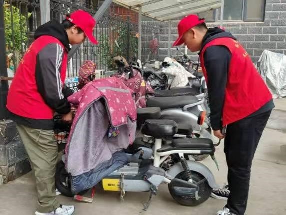 �ഺ�����R��^(q��)���l(w��i)������L��ƪ�����ӱ������t(y��)ˎ�I(y��)���g(sh��)�W(xu��)Ժˎ�W(xu��)�c��������ϵ�_չ�l(w��i)�����־Ը����(w��)���(d��ng)