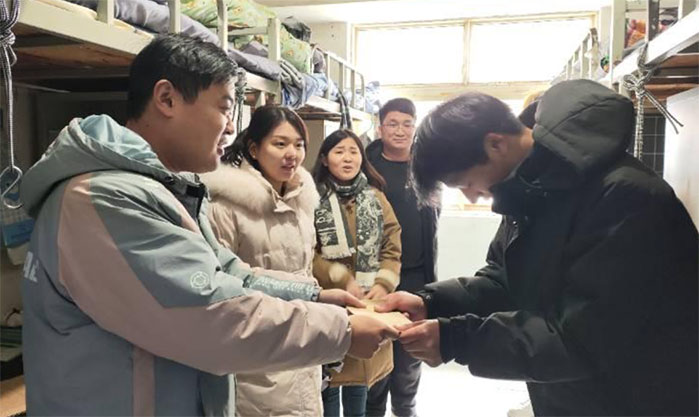 ˇ�g(sh��)��ý�WԺ�����_չ������һ����� ��(zh��n)���� �͜�ů ����ȫ