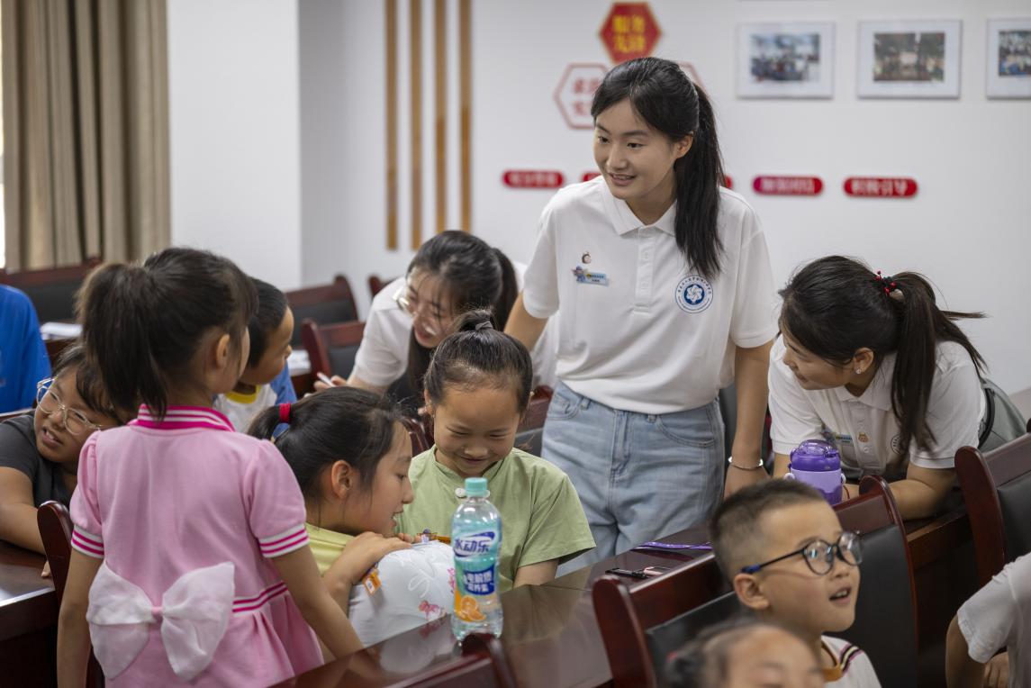 ʮ���n�ò��������ഺ֧������(m��ng)��  ��������������W(xu��)�C(j��)늹��̌W(xu��)Ժ������n���n�ÈA�M�Y(ji��)��