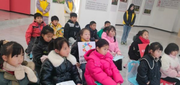 �Ͼ�������W(xu��)̩�݌W(xu��)Ժ�W(xu��)�Ӹ��F���_չ�l(xi��ng)�������(sh��)�`����������l(xi��ng)������l(f��)չ