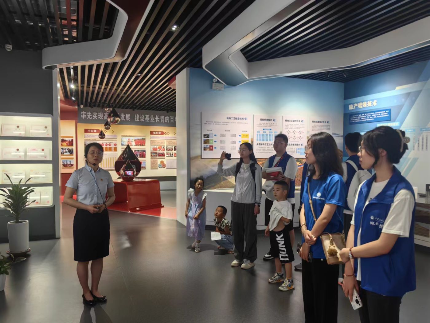 ��̽�L�c����Gɫ֮·���`�Эh(hu��n)�����������\�����ИI(y��)�ɳ��m(x��)�l(f��)չ