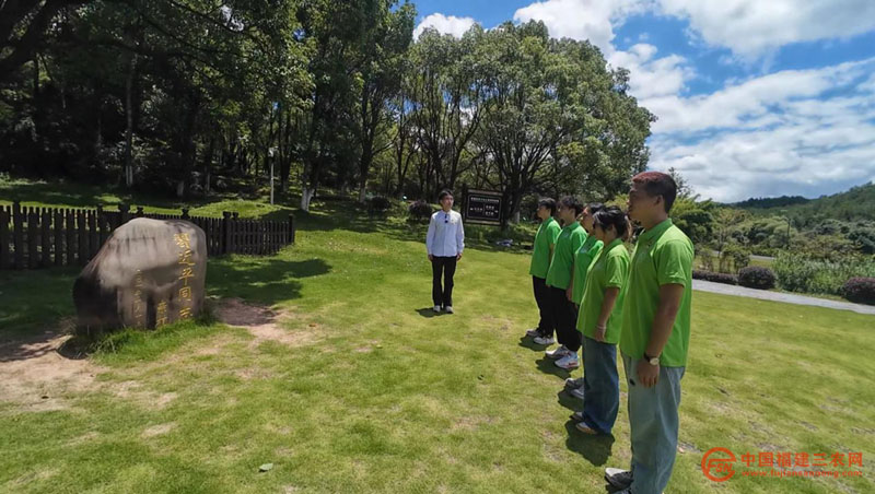 �����r(n��ng)�ִ�W�W��̽�����t���ء��ϵġ��Gɫ���E��