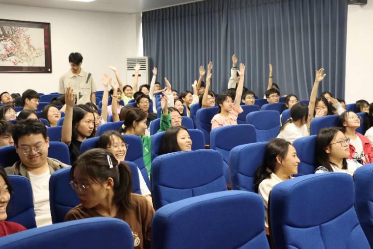 ��־���������L(f��ng)�w��