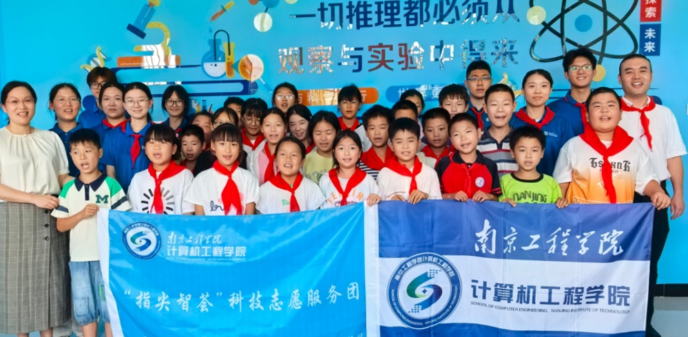 ���οƽ������������l(xi��ng)�����d