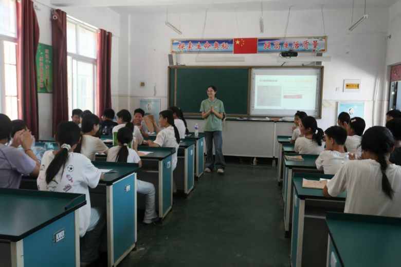 ��־�Ƽ���� ���ώ���W(xu��)�ӌ����ƌW(xu��)�Ҿ��񡱎��M(j��n)�l(xi��ng)����С�W(xu��)