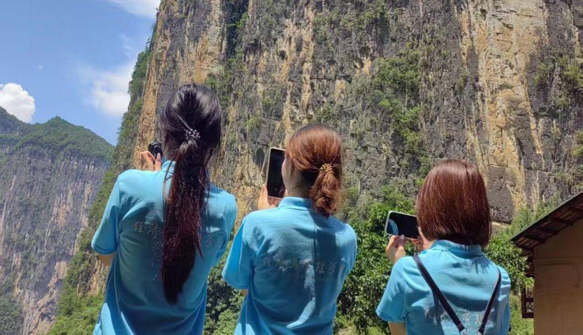 �����d¡���ഺӡӛ �����ؑc������W(xu��)��(j��ng)��(j��)�c����W(xu��)Ժ�����Ǆ�(chu��ng)�С����ý�(j��ng)�ʡ��l(xi��ng)�����d���M(j��n)�F(tu��n)��(ji��n)��(b��o)