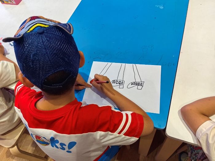 Ӣ�Z�L����(sh��)�`���֪�R���������Ͼ�������W(xu��)̩�݌W(xu��)Ժ���t����ī�����������(sh��)�`�o(j��)��(sh��)��11��