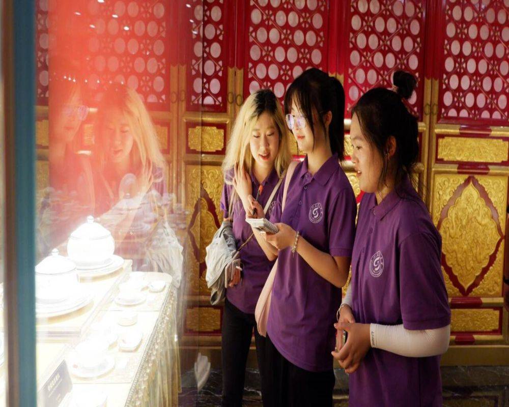 ��������¹��գ������R�L��Ͳ�